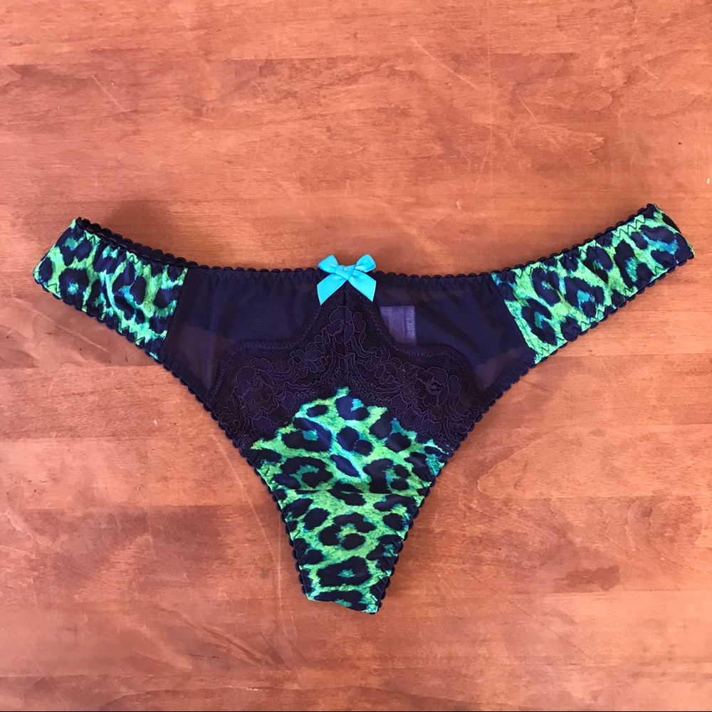SAVAGExFENTY Satin and Mech Thong